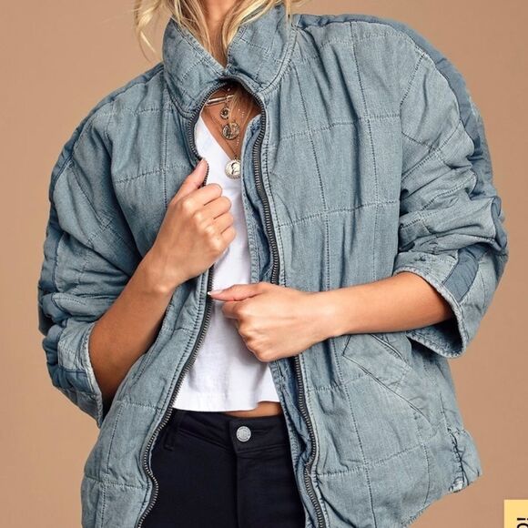 New Free People Dolman Quilted Denim Jacket size L
NWOT
Retail $198 - Picture 9 of 16